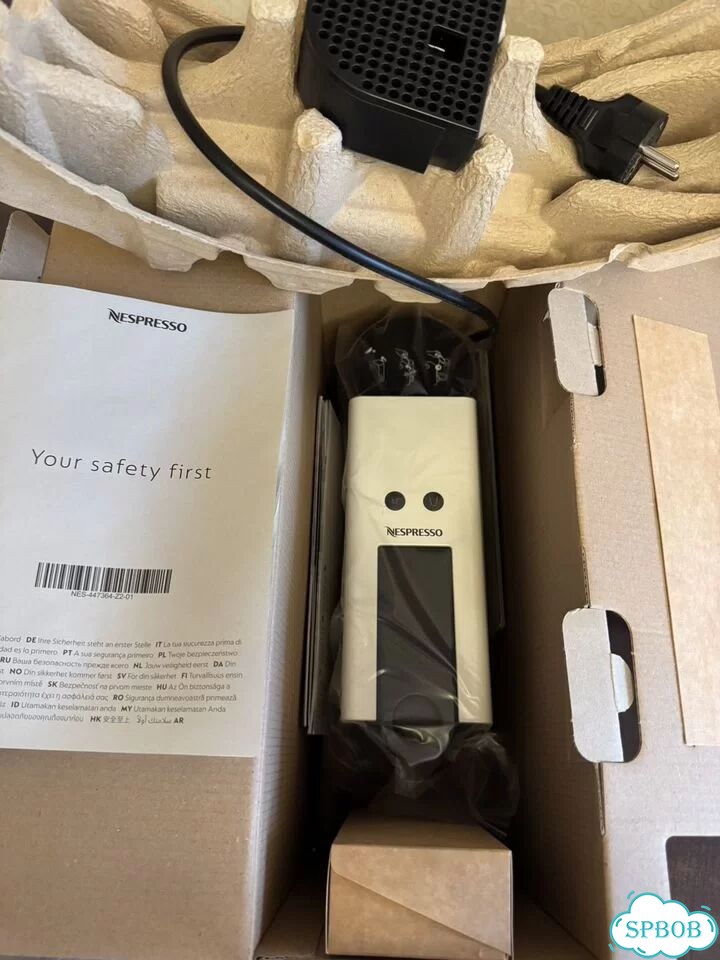 Кофемашина nespresso essenza mini c30 фото 2