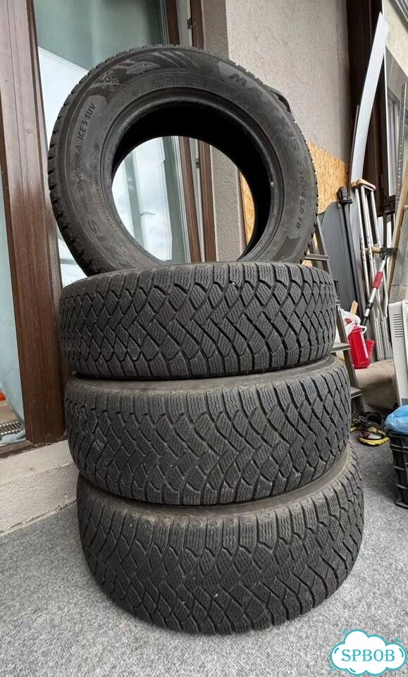 Maxxis Premitra Ice 5 SUV / SP5 SUV 235/65 R18 110 фото 1