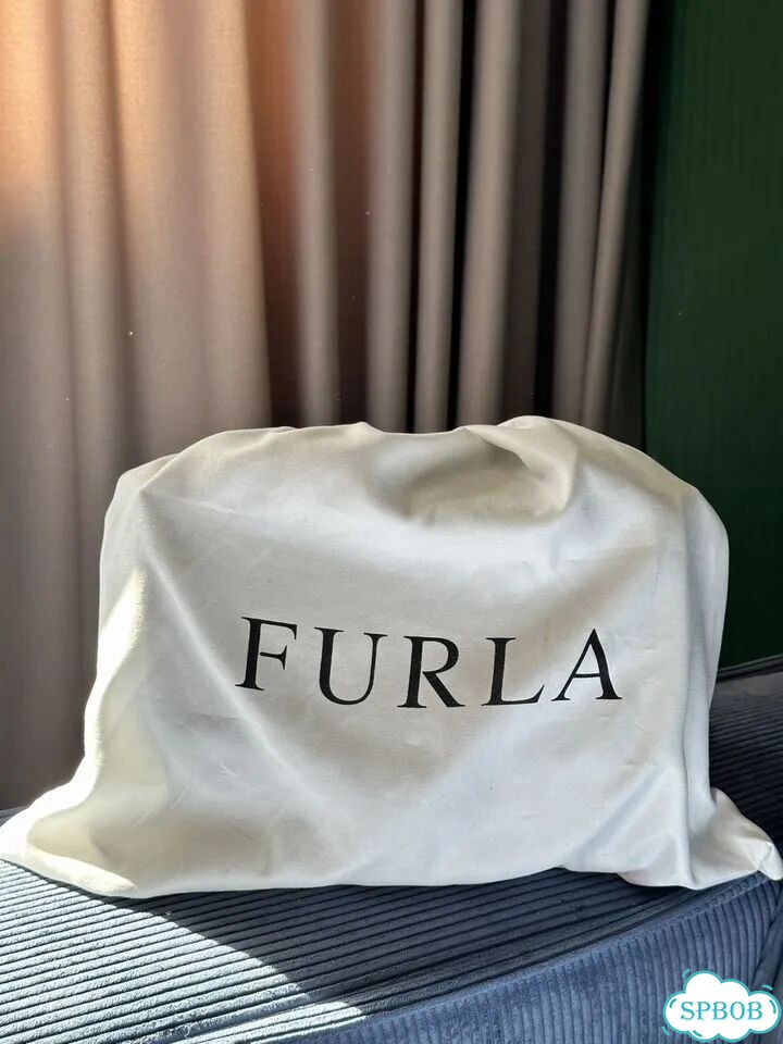 Сумка Furla черная фото 4