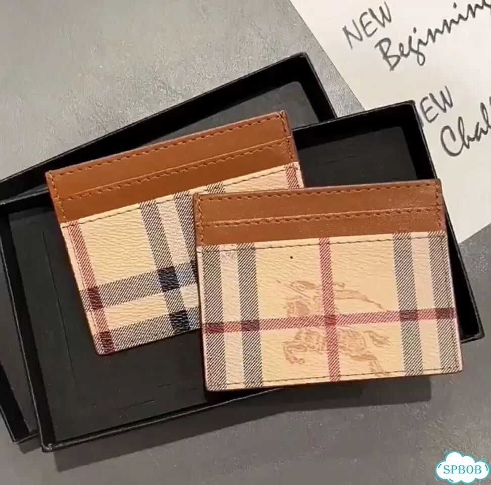 Новый картхолдер Burberry фото 1