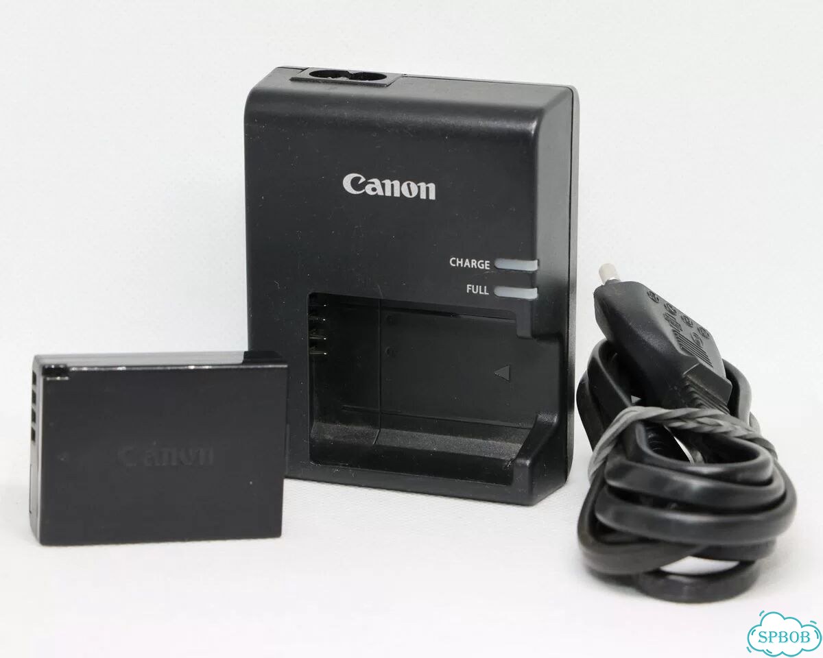 Фотоаппарат Canon EOS 1100D с объективом фото 8