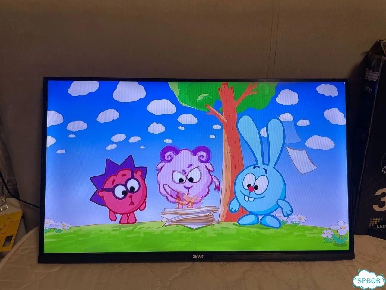 Телевизор 32 дюйма SMART tv фото 3