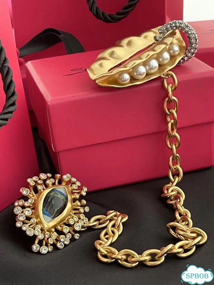 Брошь Schiaparelli Gold Plated Eye and Lip, LUX фото 2