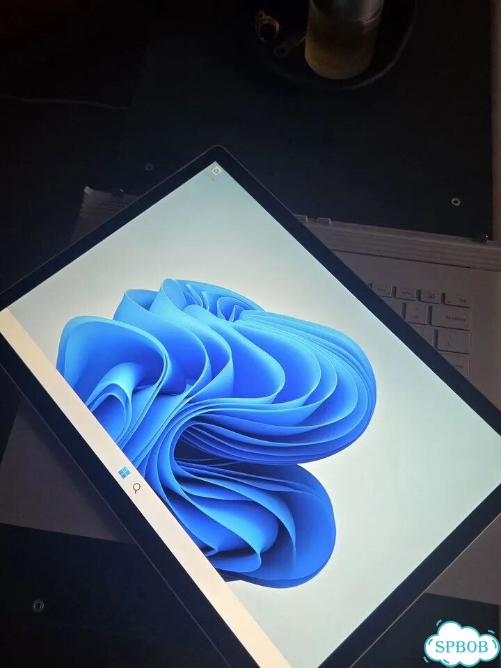 Microsoft Surface Book 2 15, GTX1060 фото 2