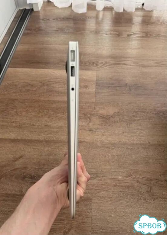 Apple macbook air 13 i7/1,8/4/256/ 110 циклов фото 2