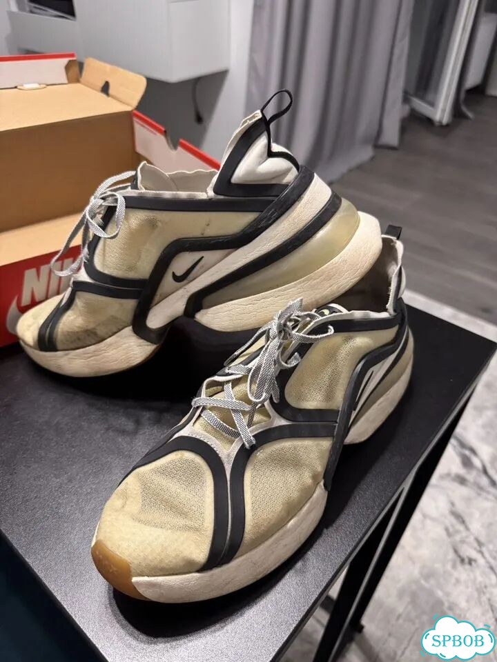 Кроссовки Nike Air Max 270 фото 1