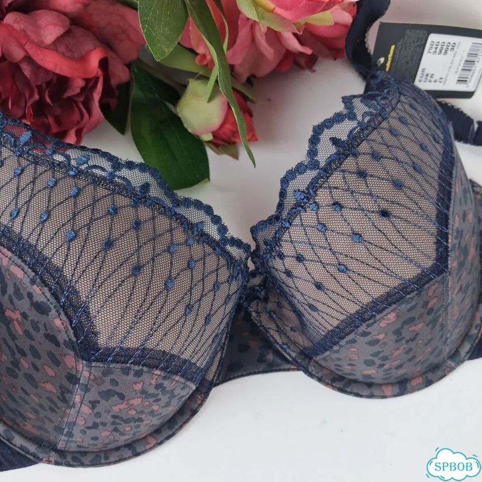 Бюстгальтер Wonderbra 75D фото 3