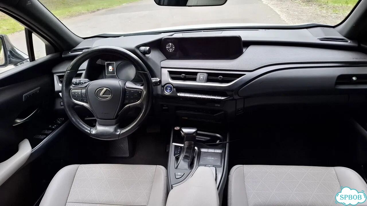 Lexus UX 2.0 CVT, 2018, 79 220 км фото 26