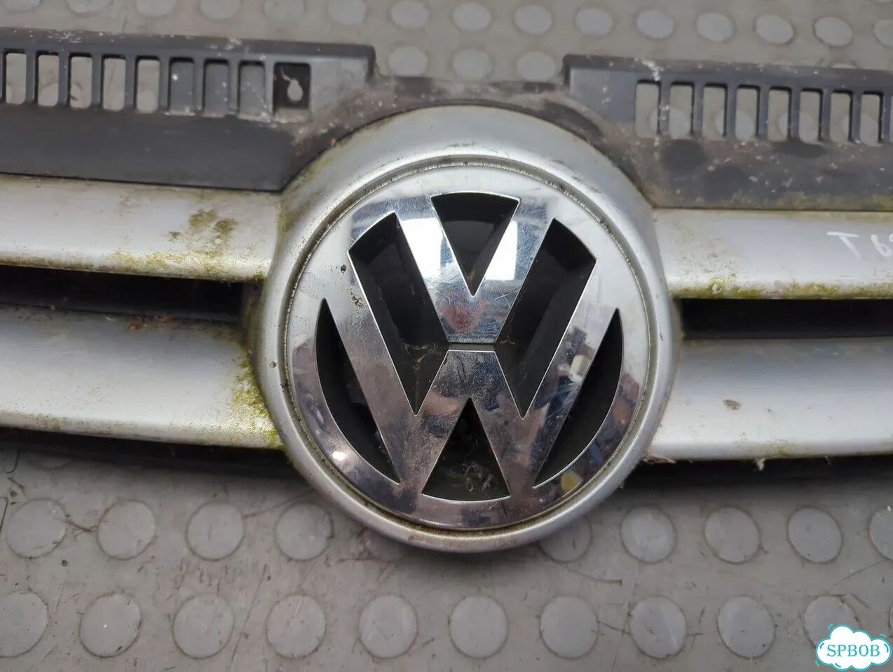 Решетка радиатора Volkswagen Golf Plus фото 3