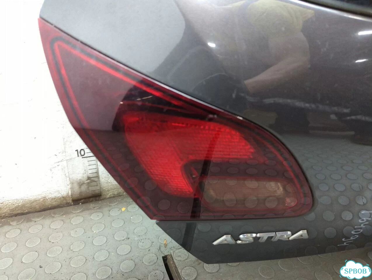Крышка багажника Opel Astra J фото 3