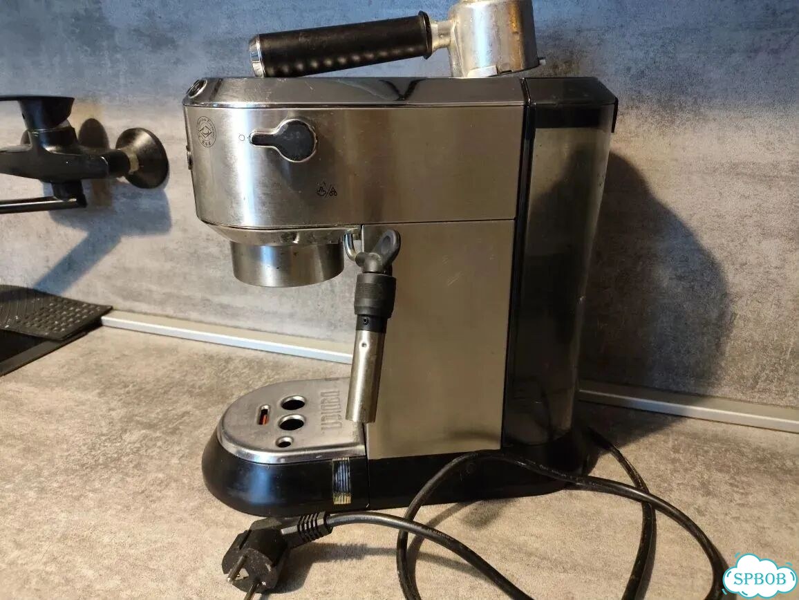 Кофеварка delonghi бу фото 3