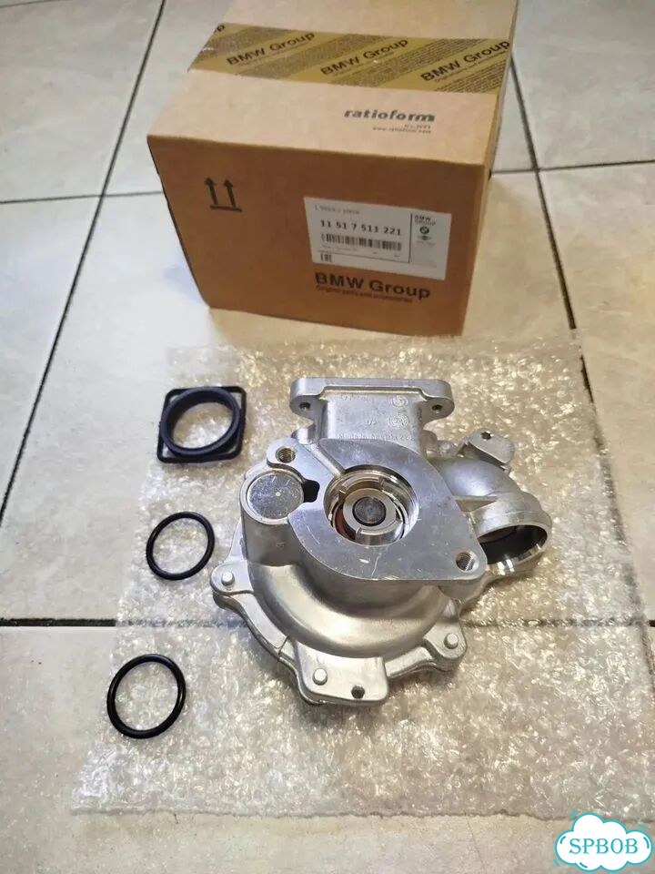 Водяная помпа оригинал BMW 11517511221 фото 1