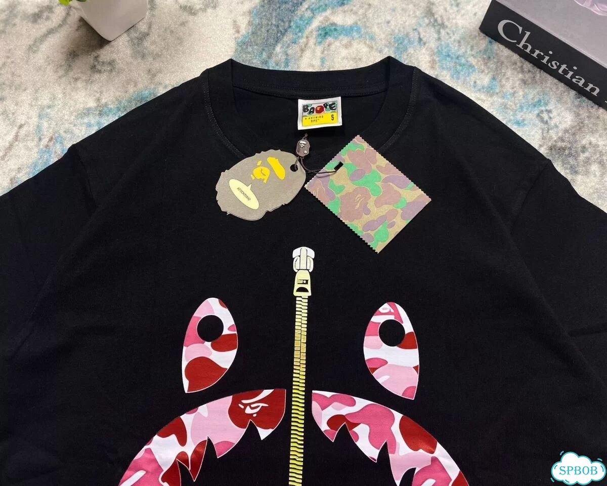 Черная Футболка Bape Shark Red фото 10