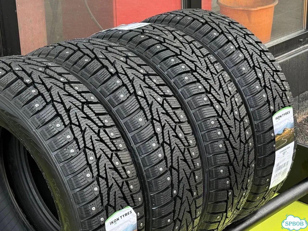 Ikon Tyres Character Ice 7 215/60 R16 99T фото 3