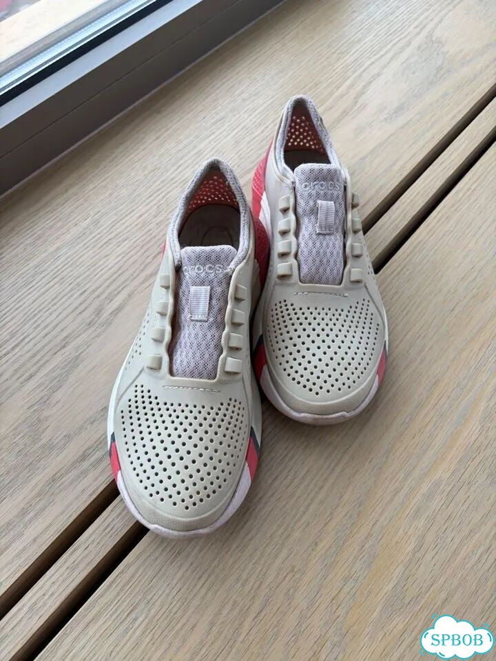 Резиновые кроссовки Crocs фото 2