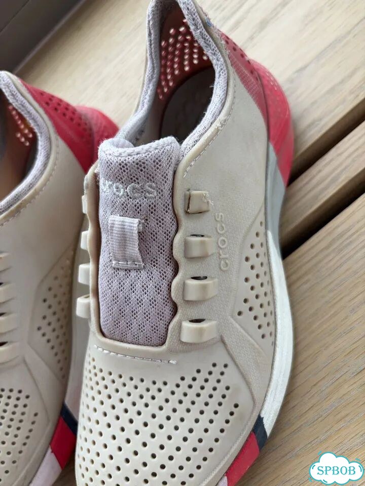 Резиновые кроссовки Crocs фото 4