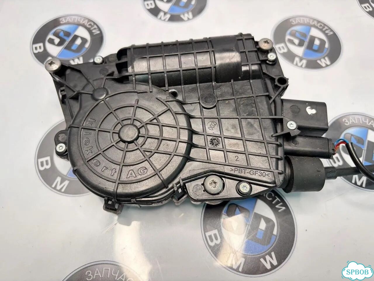 Замок задний левый с доводчиком BMW F01 F02 фото 6