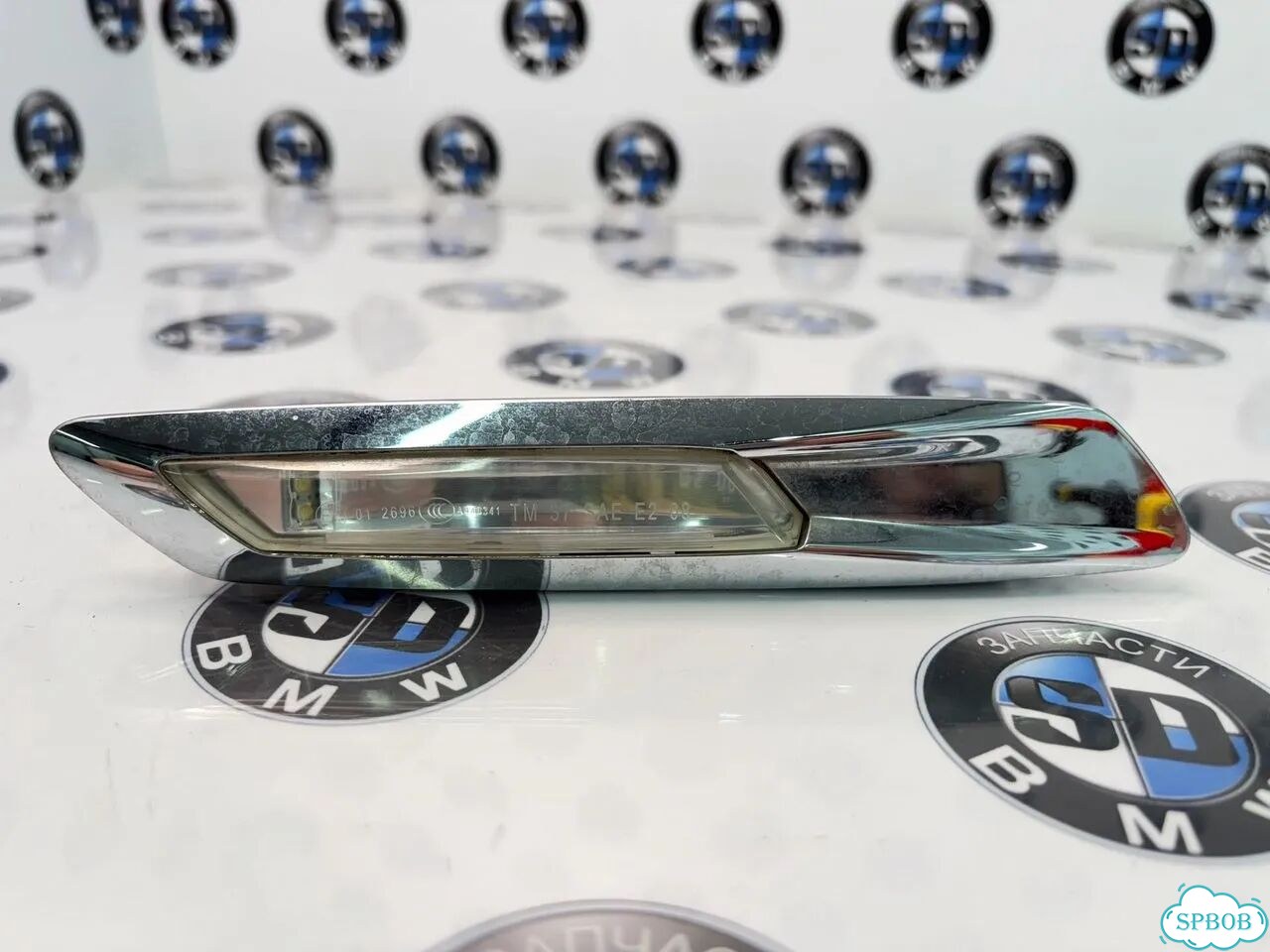 Повторитель левый BMW F10 F11 дорестайлинг фото 1