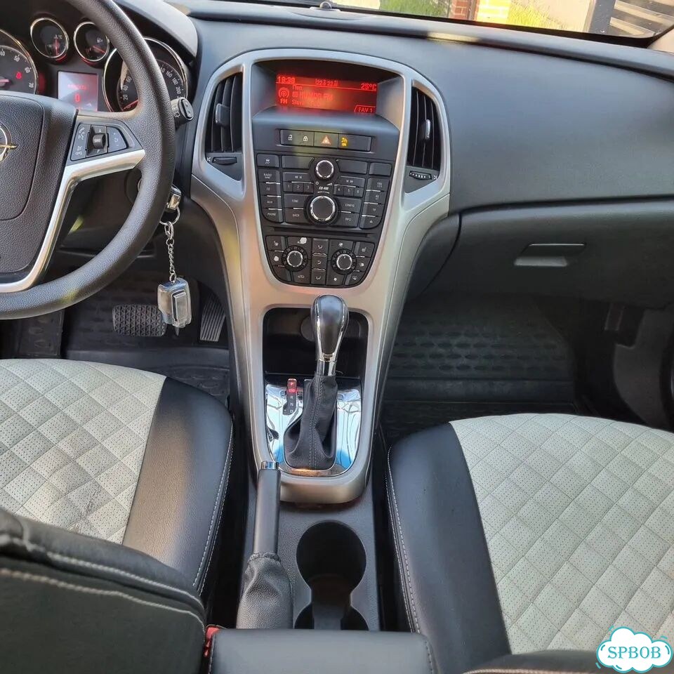 Opel Astra 1.6 AT, 2010, 140 000 км фото 18
