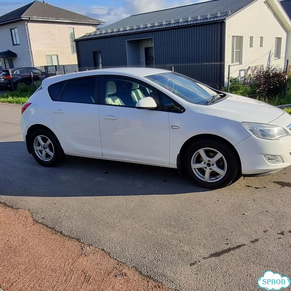 Opel Astra 1.6 AT, 2010, 140 000 км фото 4
