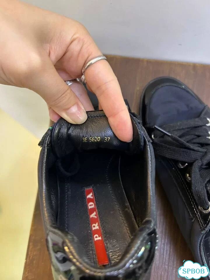 Кроссовки Prada оригинал 37 фото 5