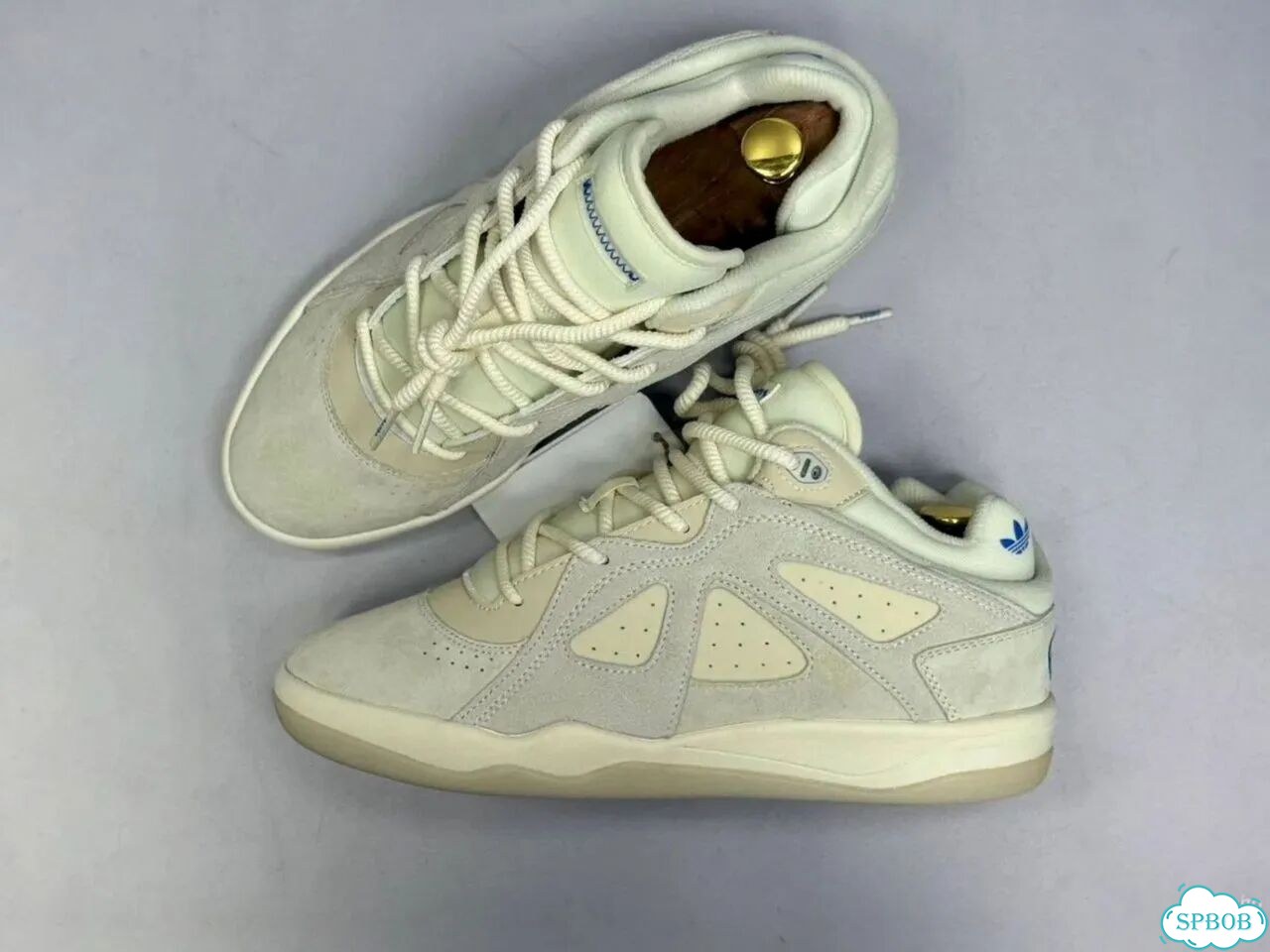 Кроссовки Adidas Badbo 1.0 Resilience фото 1