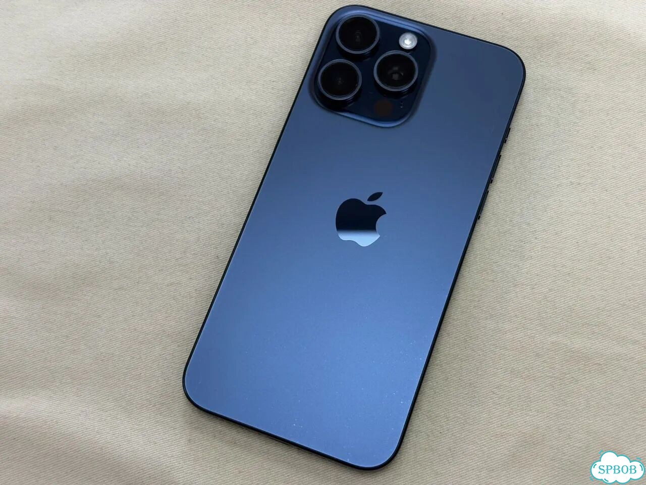 iPhone 15 Pro Max, 256 ГБ, SIM + eSIM фото 1