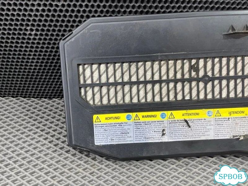 Крышка аккумулятора Volkswagen Touareg 7LA 2.5 BAC фото 2