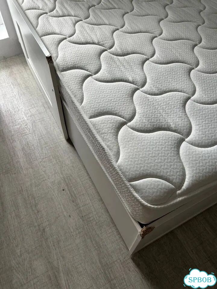 Кровать двуспальная 160×200 IKEA фото 3