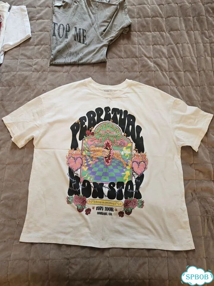Футболка женская белая с принтом из Bershka фото 1