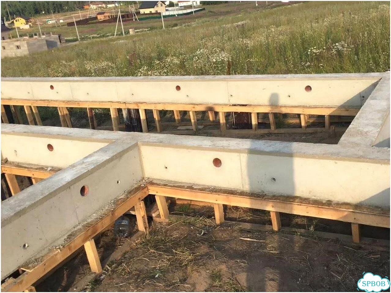 Установка свайного фундамента фото 3