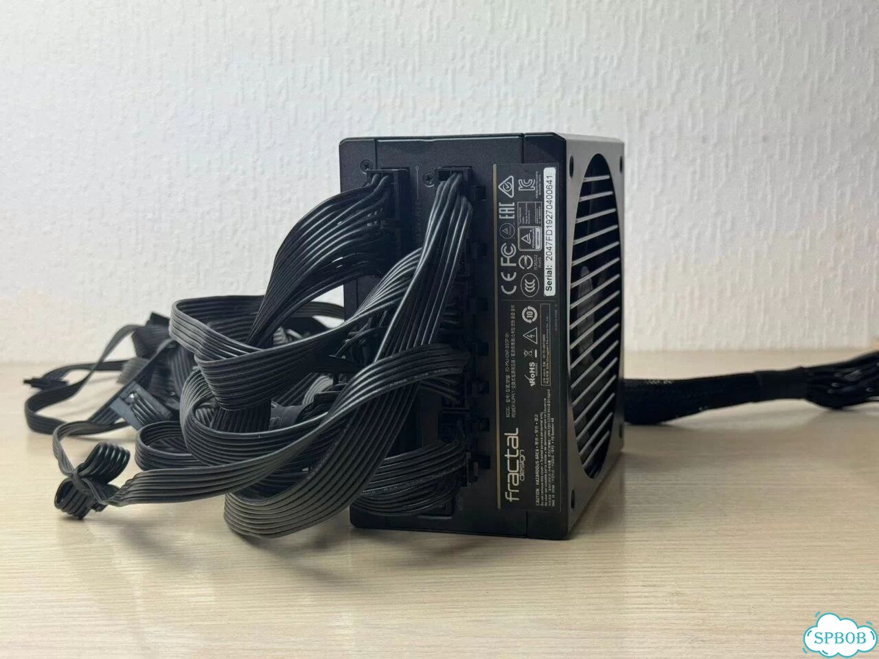 Fractal design 860w 80+ platinum фото 2