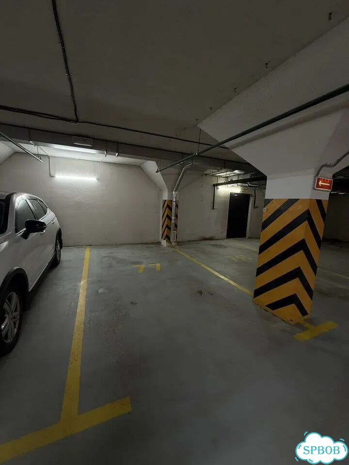Машиноместо, 13 м² фото 1