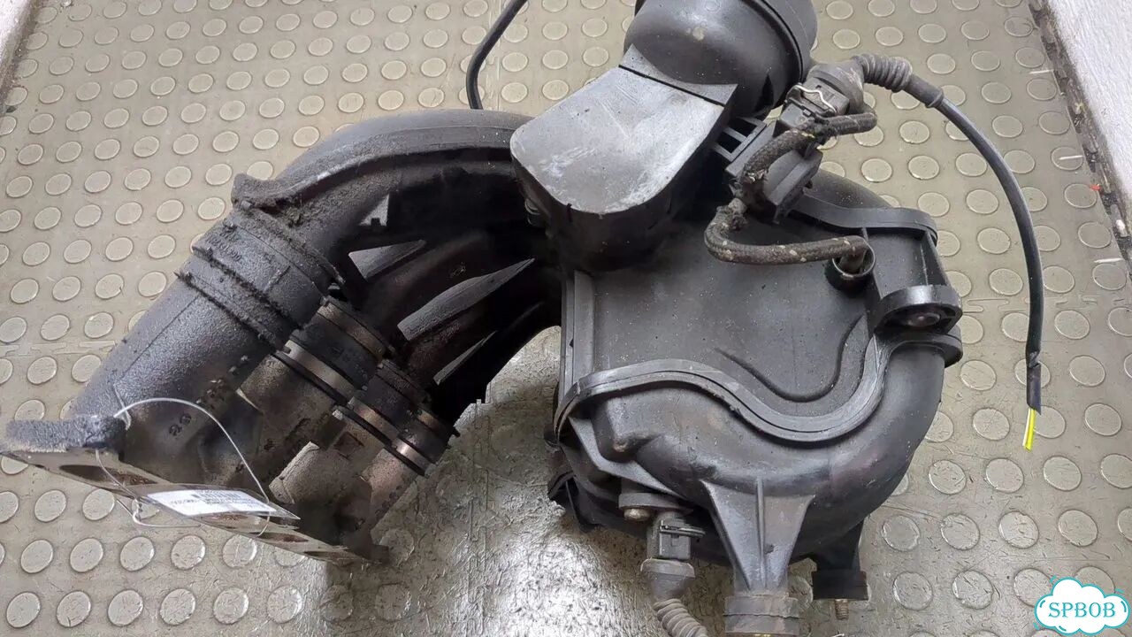 Коллектор впускной Volkswagen Passat 5 фото 3
