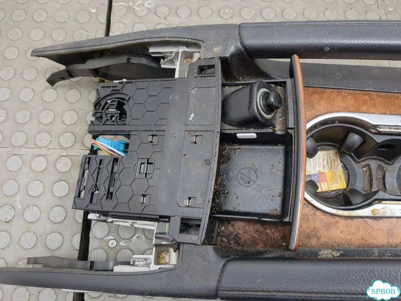 Консоль салона Mercedes ML W164 фото 4