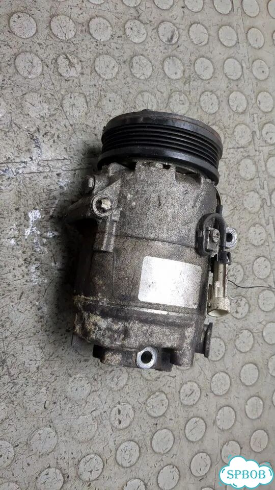 Компрессор кондиционера Opel Astra H фото 1