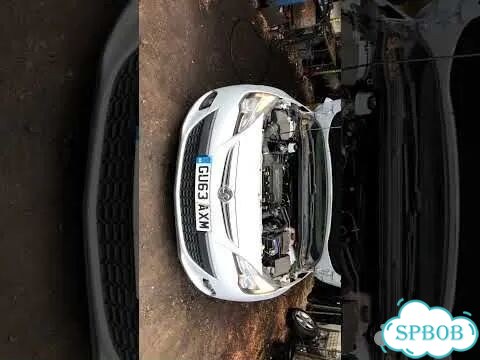 Крышка багажника Opel Astra J фото 2