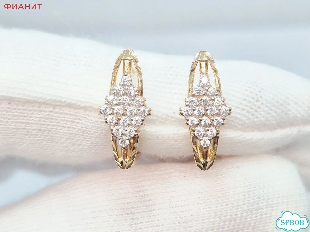 Золотые серьги с фианитами фото 1