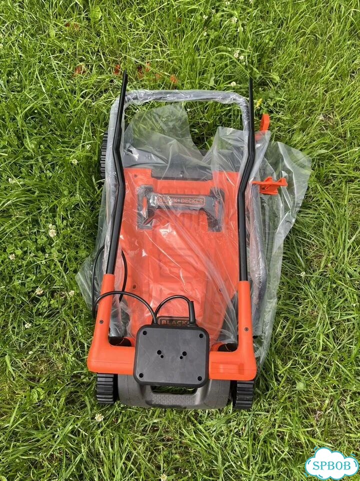 Газонокосилка black decker фото 1