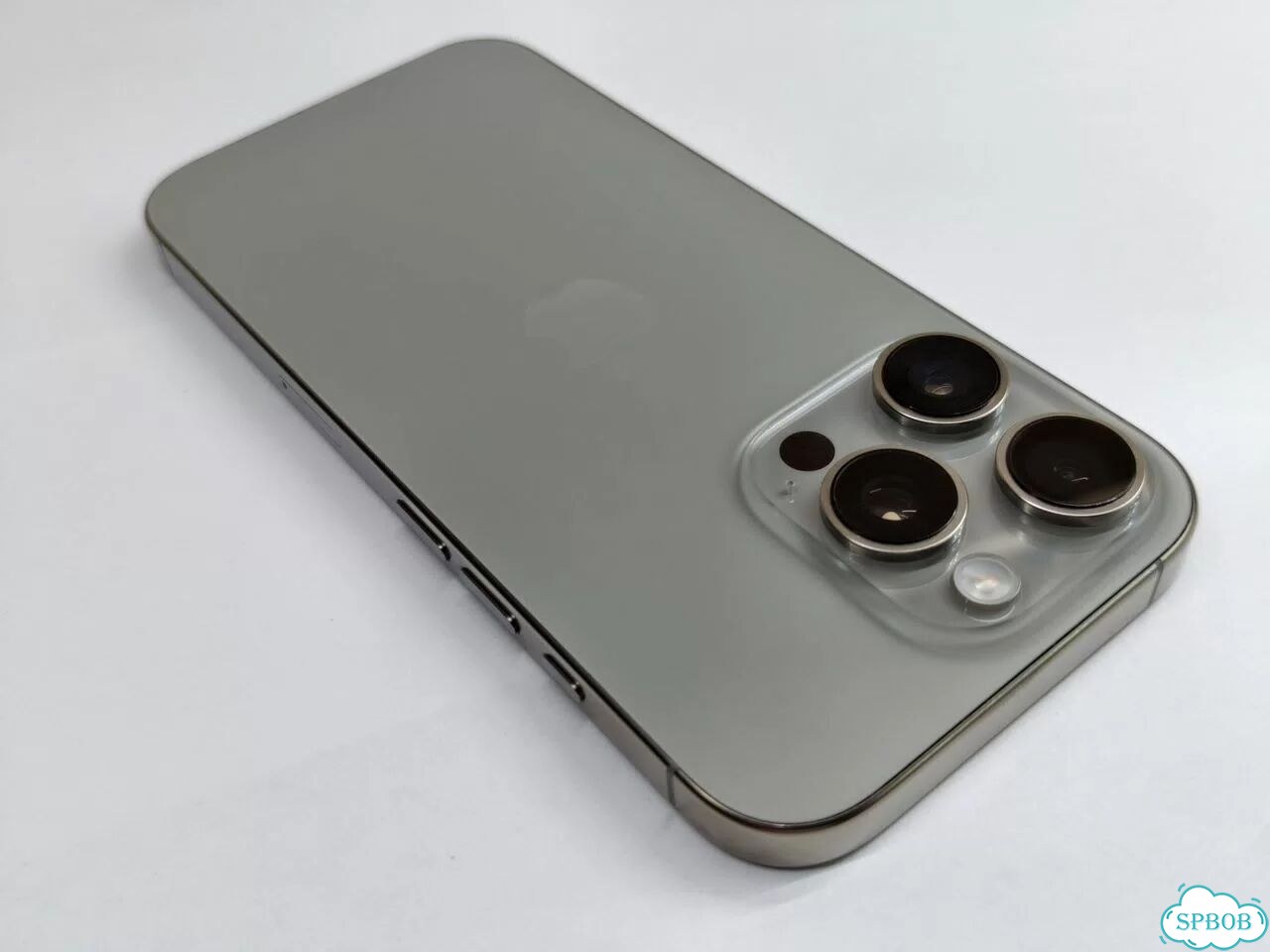 iPhone 16 Pro, 128 ГБ фото 2