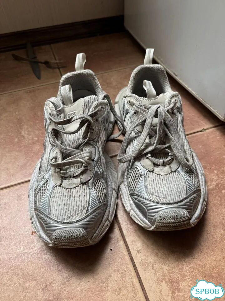Balenciaga 3XL 45 размер фото 3
