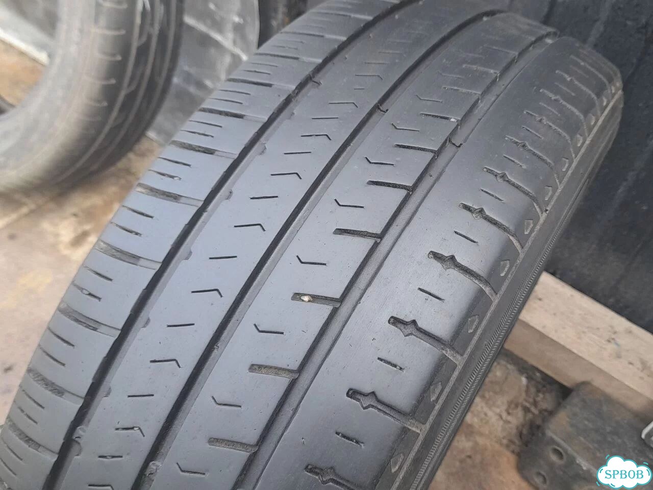 Hankook Radial RA28 205/65 R16C фото 1