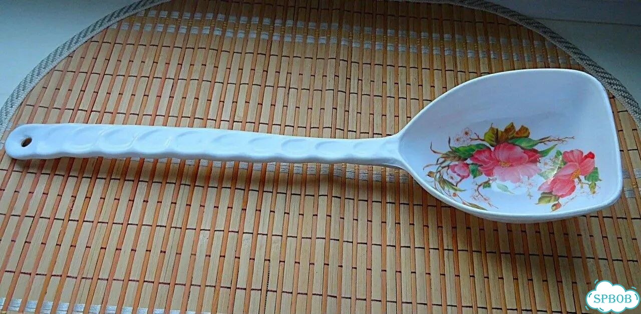 Кухонная утварь,посуда, сковорода, блюдца,терка фото 10