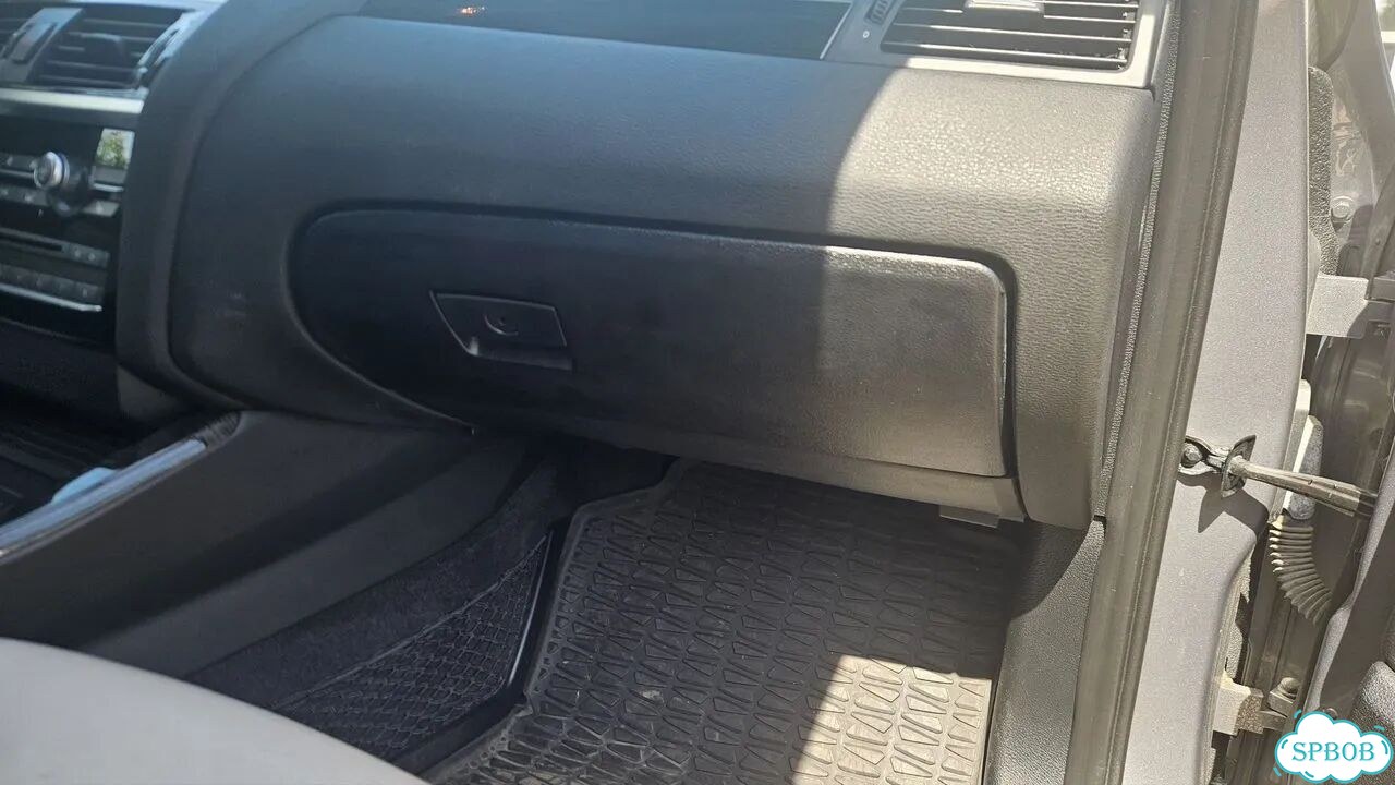 Крышка бардачка BMW X3 / X4 (F25/F26) фото 3