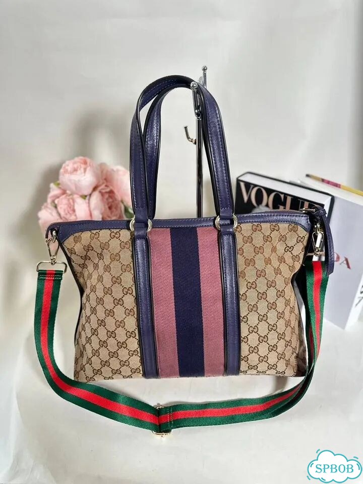 Сумка Gucci GG Supreme Tote фото 3