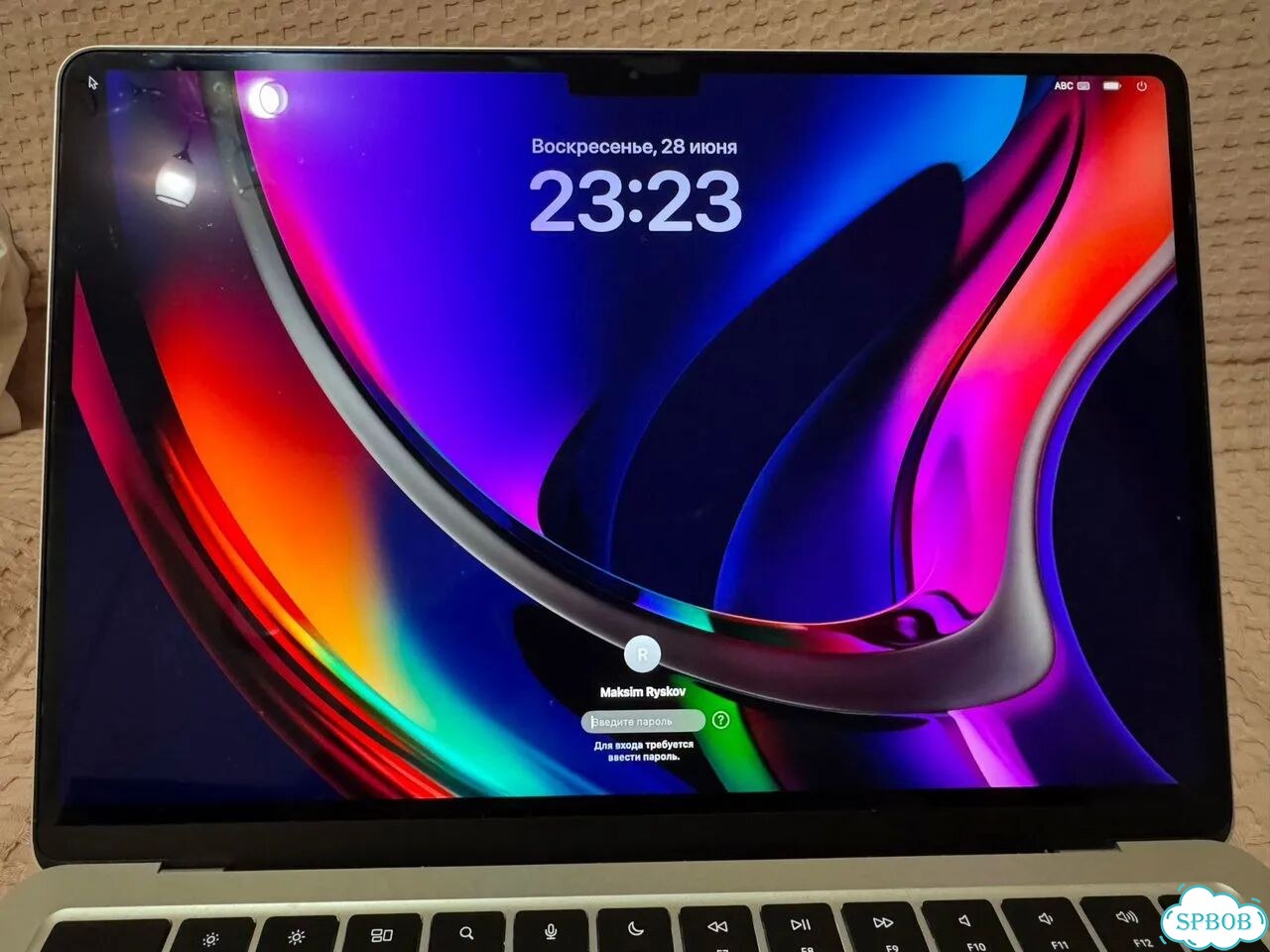 Macbook Air 13 m2 8 256 silver фото 5