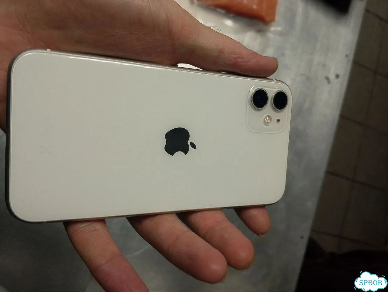 iPhone 11, 64 ГБ, SIM + eSIM фото 2
