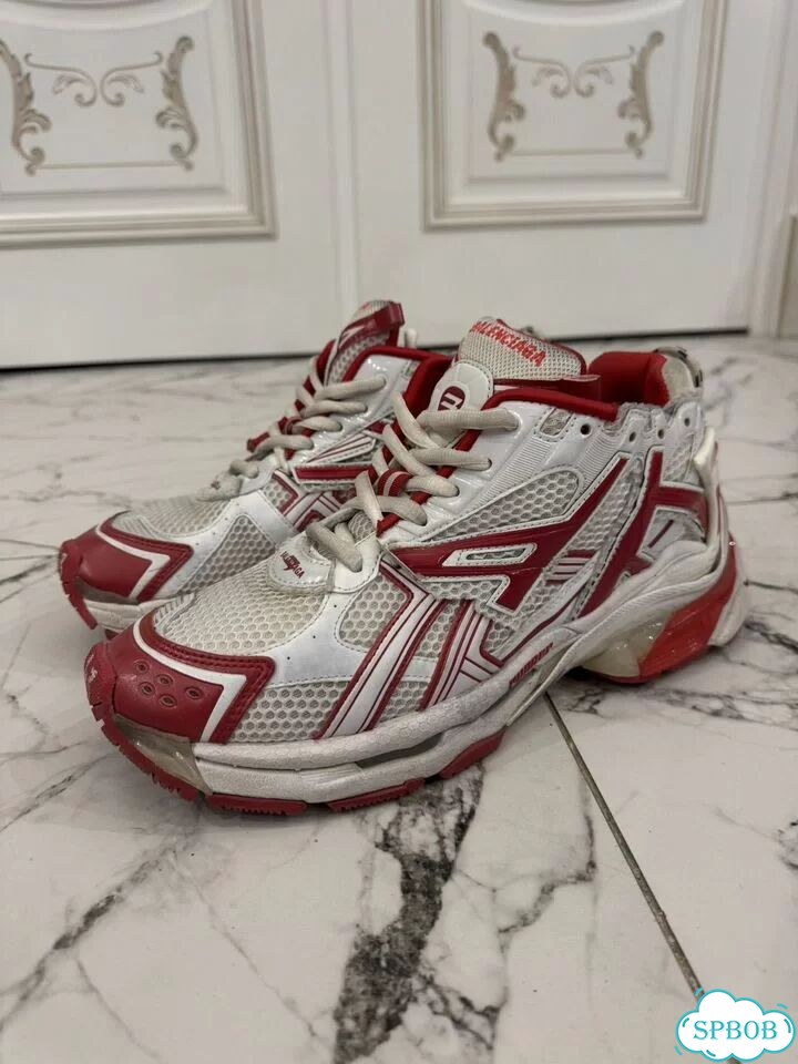 Balenciaga runner red фото 1