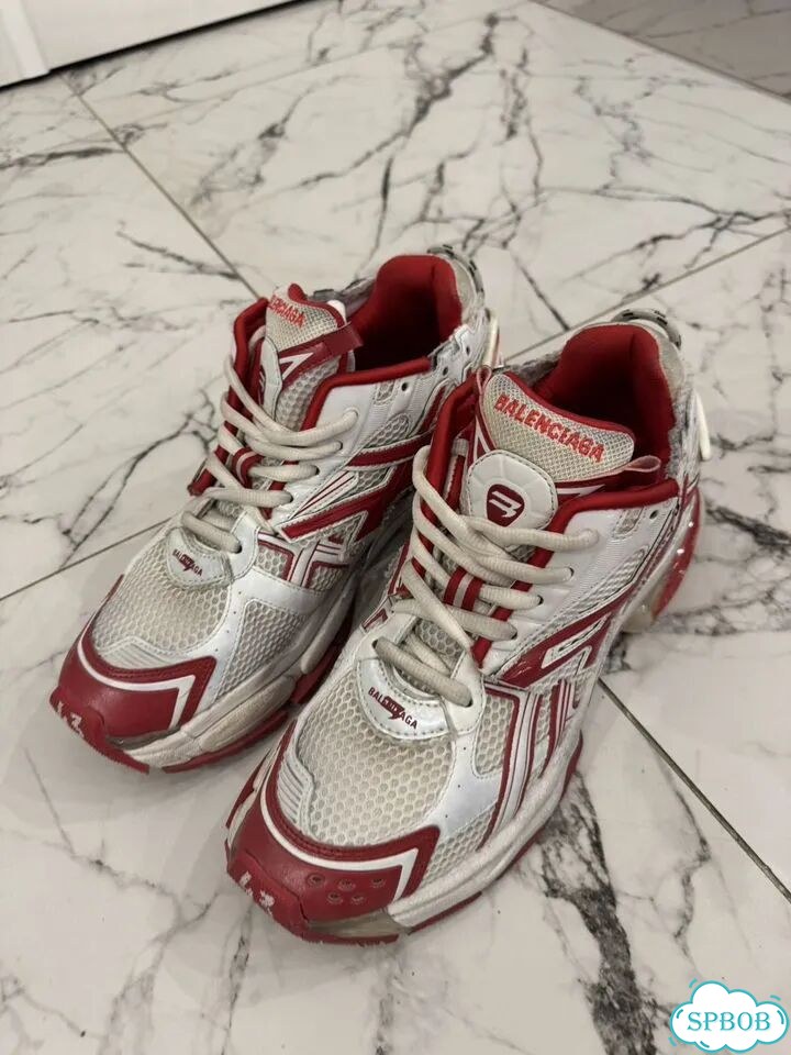 Balenciaga runner red фото 2