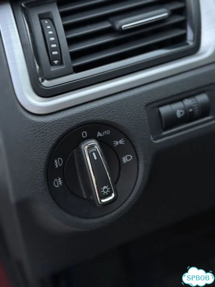 Skoda Rapid 1.6 AT, 2016, 145 000 км фото 13